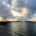 Casa vacanze Slonce I Woda - 2 Nad Brzegiem Jeziora Sniardwy Z Wlasnym Pomostem, Zejsciem Do Wody I Przecudnym Widokiem Na Jezioro Zdory